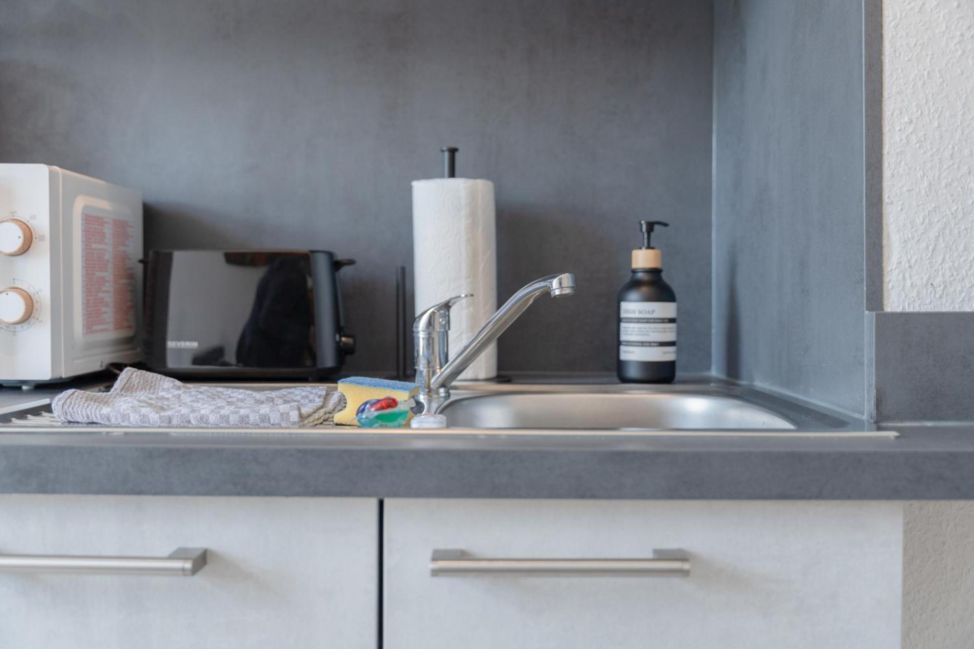 Modernes Apartment In Top Lage Komfortabel Eingerichtet Mit Arbeitsplatz Und Kueche - Geibelsuite Hannover Exteriör bild